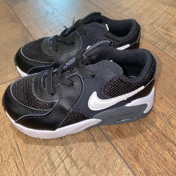 Nike Air - Picture 1 of 2